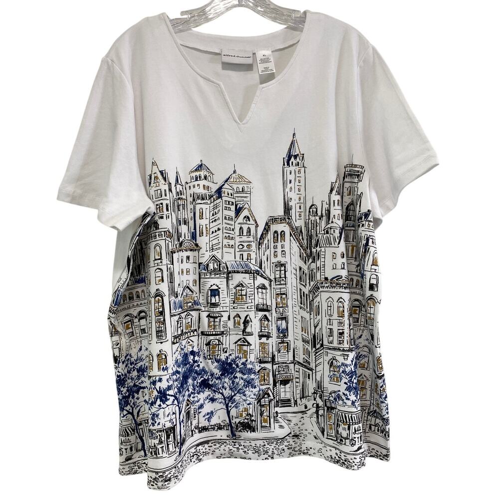 Alfred Dunner Rhinestone Beaded City Scene Split V Neck Top Size XL Short Sleeve